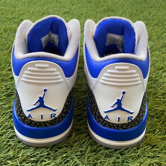 Air Jordan 3 Retro - Picture 3 of 5